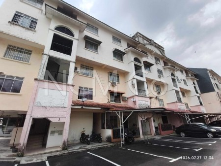 Apartment For Auction at Sri Awana Townhouse