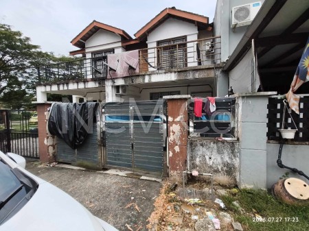 Terrace House For Auction at Taman Scientex