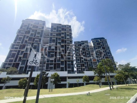 Condo For Auction at The Parque Residences