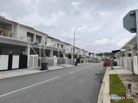 Terrace House for Auction