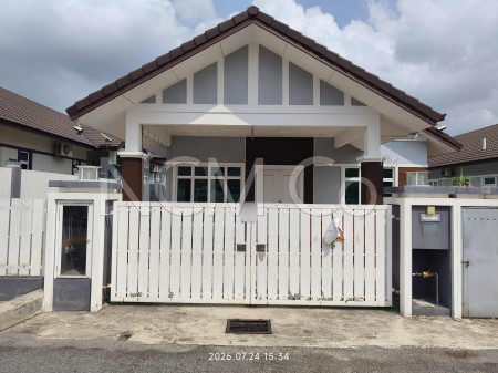 Bungalow House For Auction at Taman Bukit Senawang Perdana