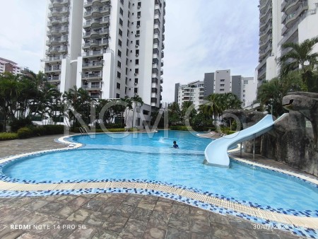 Condo for Auction