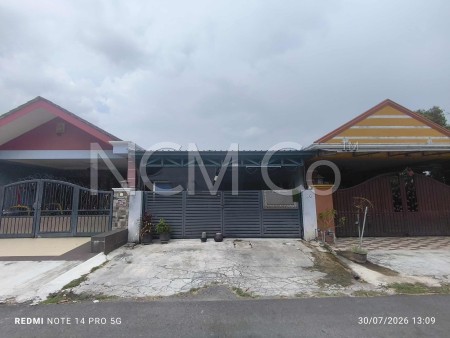 Terrace House For Auction at Taman Pendamar Indah