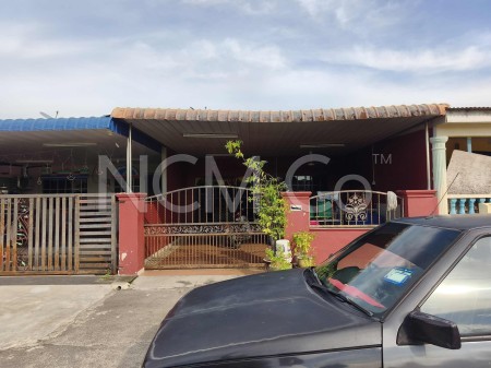 Terrace House For Auction at Taman Pekan Baru