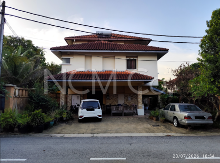 Bungalow House For Auction at Desa Villa Merab