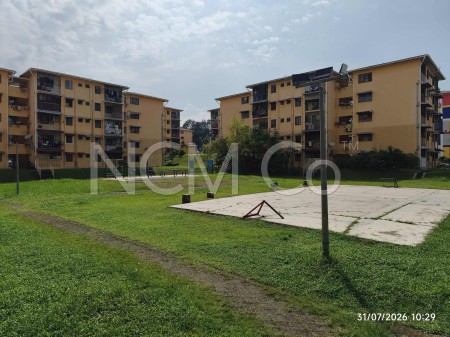 Apartment for Auction