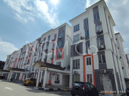Apartment For Auction at Orchis Apartment