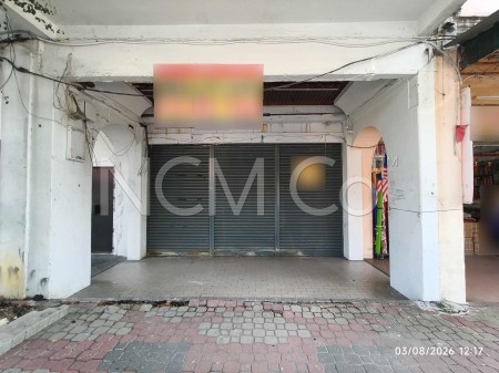 Shop For Auction at Taman Jubilee