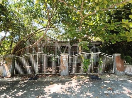 Bungalow House For Auction at Kempadang Perdana