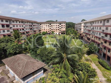 Apartment For Auction at Rumah Pangsa Bandar Bukit Puchong