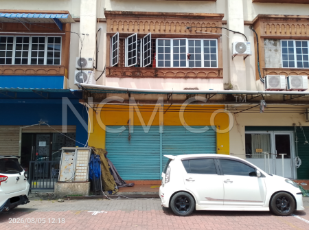 Shop Office For Auction at Wakaf Che Yeh