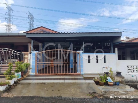 Terrace House For Auction at Taman Lukut Makmur