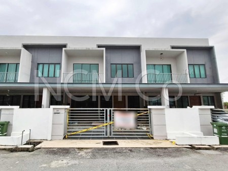 Terrace House For Auction at Aspen Taman Kuantan Jaya @ Pinggiran Putra 3