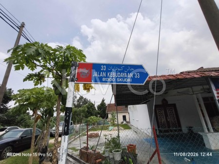 Terrace House for Auction