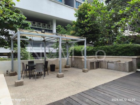 Condo for Auction