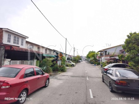 Terrace House for Auction