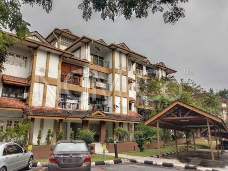 Condo For Auction at Villaria