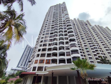 Apartment For Auction at E-Park