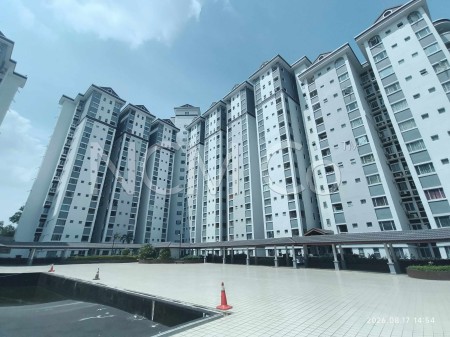 Apartment For Auction at D'Aman Crimson