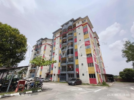 Apartment For Auction at Danau Sutera Apartment