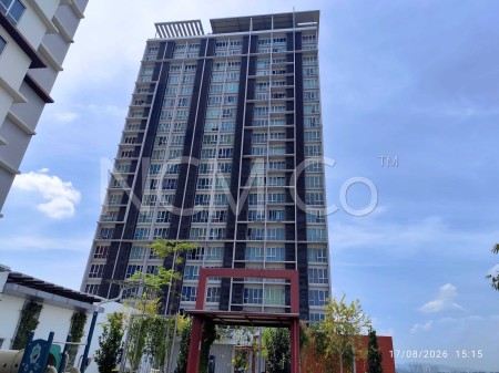 Apartment For Auction at Unipark Condominium