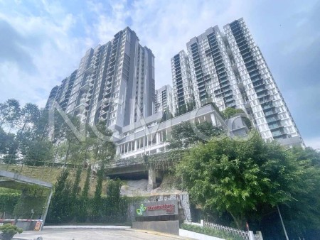 Condo For Auction at Green Residence