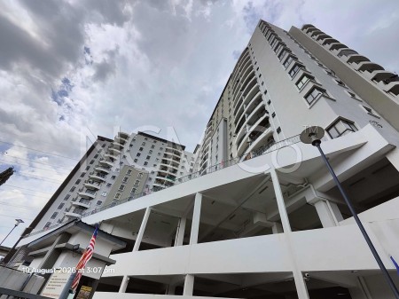 Condo For Auction at Paramount View
