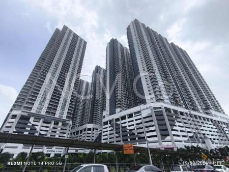 Serviced Residence For Auction at Razak City Residences