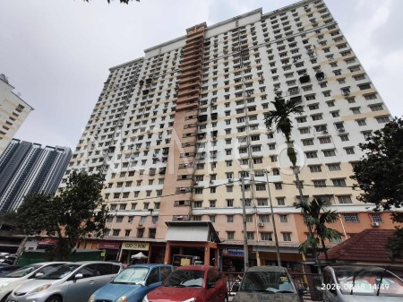 Apartment For Auction at Flora Damansara Apartment