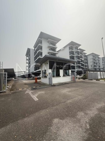 Condo For Auction at The Orchard Residence