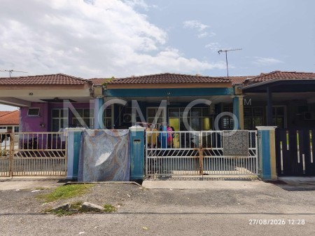 Terrace House For Auction at Taman Bersatu