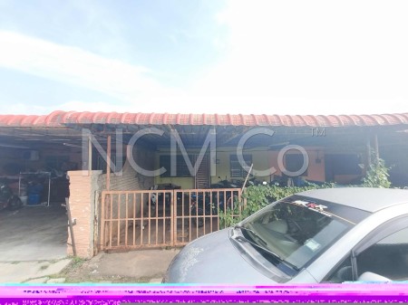 Terrace House For Auction at Taman Seri Bayu