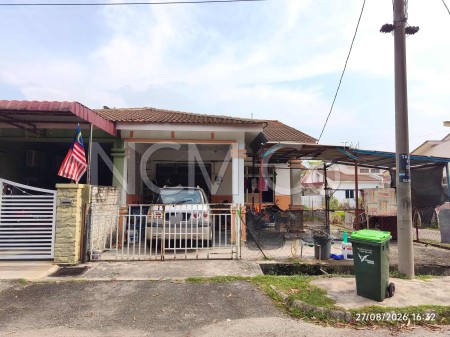 Terrace House For Auction at Ambangan Heights