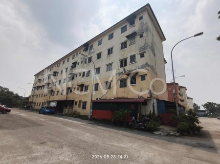 Apartment For Auction at Saujana Teratai Flat