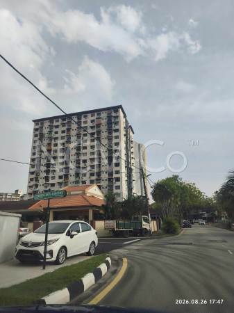 Flat For Auction at Taman Sri Damai