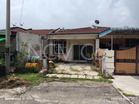 Terrace House For Auction at Taman Kledang