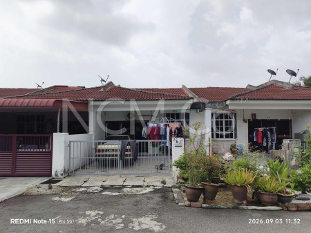 Terrace House For Auction at Taman Kledang