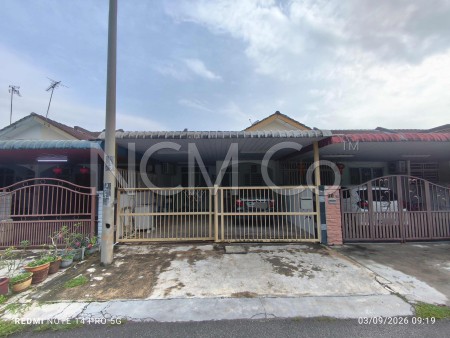 Terrace House For Auction at Taman Damai