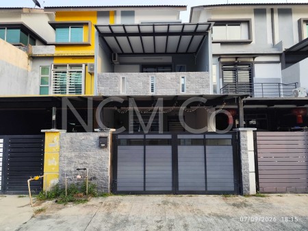 Terrace House For Auction at Taman Scientex