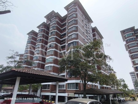 Condo For Auction at Green Acre Park