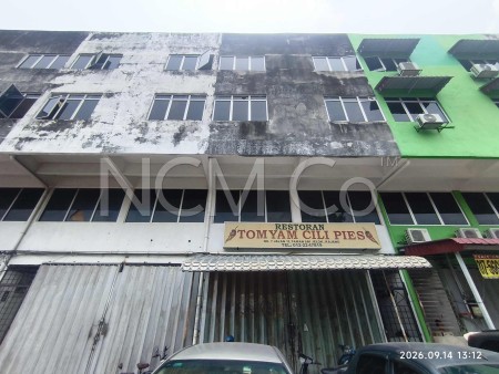 Shop For Auction at Taman Sri Jelok