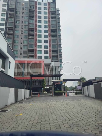 Condo For Auction at Casa Residence