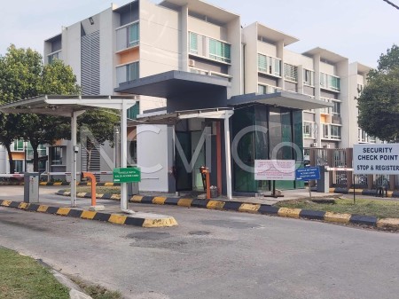 Apartment For Auction at University Condo Apartment 1