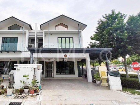 Terrace House For Auction at Andira Park