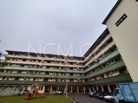 Apartment For Auction at Apartment Seri Permai