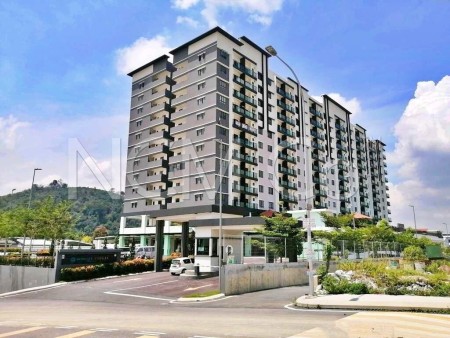Condo For Auction at Camellia Residence