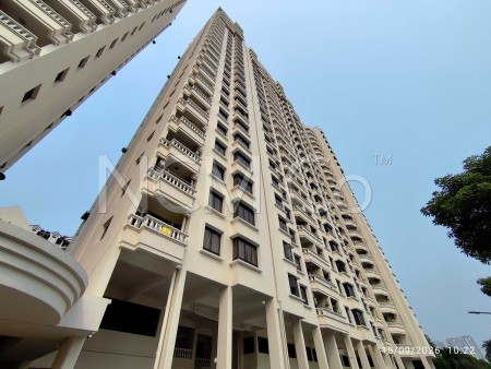 Condo For Auction at Grand View