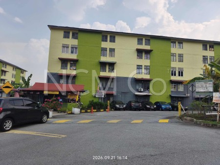 Apartment For Auction at Julia Apartment