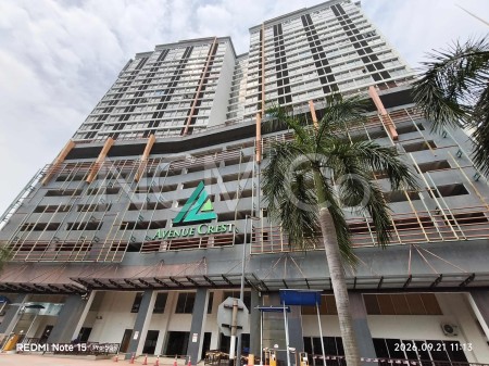 Apartment For Auction at Avenue Crest