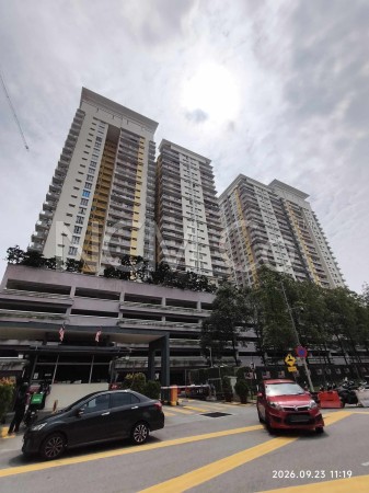 Condo For Auction at Platinum Lake PV20
